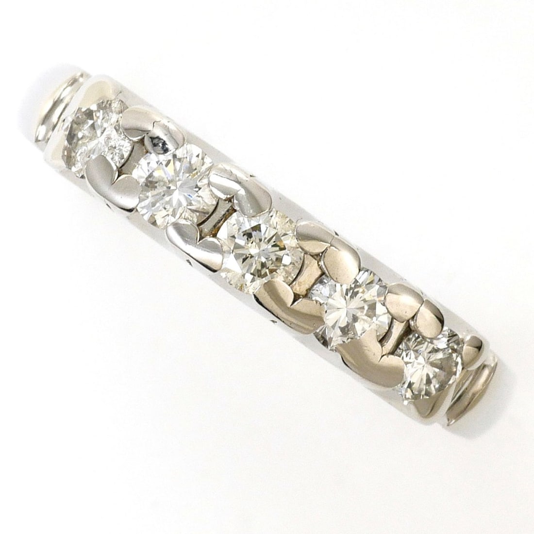 PT900 Platinum Ring with 0.40ct Diamond, Total Weight 4.2g, Jewelry: --- Catalog ---Category: SizeWidth: 3mm / 0.12''Weight: 4.2g / 0.14oz.JP Size: 9US Size: 5Category: DesignType: Band ringMetal: PlatinumStone: DiamondGender: WomenMaterial: Platinum 900Weight (ct.): 0