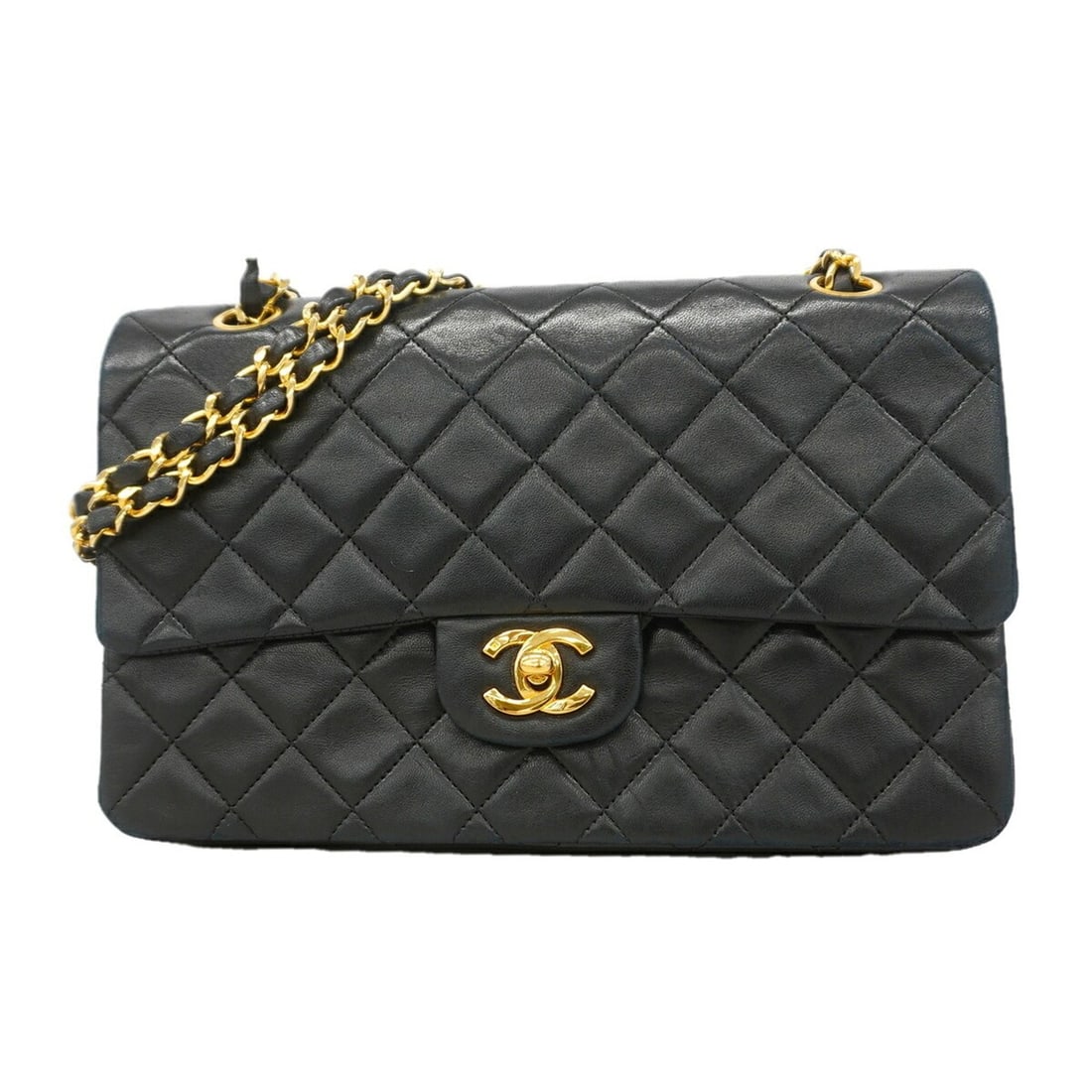 Chanel Matelassé Shoulder Bag, Double Flap, Chain, Lambskin, Black, Women's: --- Catalog ---Category: SizeSize (HxWxD): 17cm x 25cm x 7cm / 6.69'' x 9.84'' x 2.75''Category: DesignType: Shoulder bagColor: BlackGender: WomenMaterial: Leather Hardware Color: GoldLeather/Fur Type