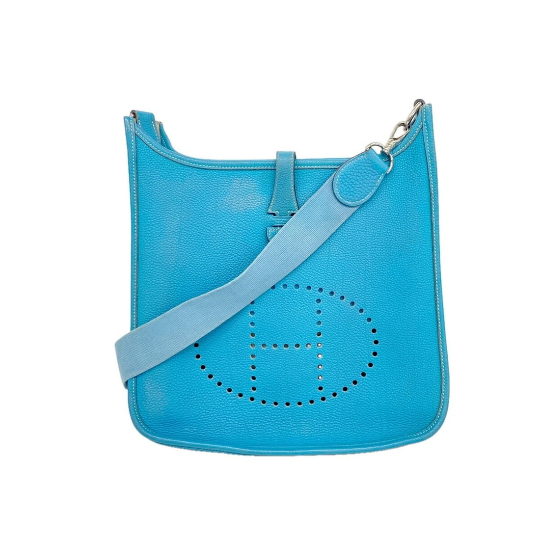 Hermes Evelyne 1PM Shoulder Bag, Togo Leather, Blue Jean, ?G Stamp, Women's: --- Catalog ---Category: SizeSize (HxWxD): 28cm x 29.5cm x 8cm / 11.02'' x 11.61'' x 3.14''Category: DesignType: Shoulder bagColor: Blue jeanGender: WomenMaterial: Togo leather Hardware Color: SilverC