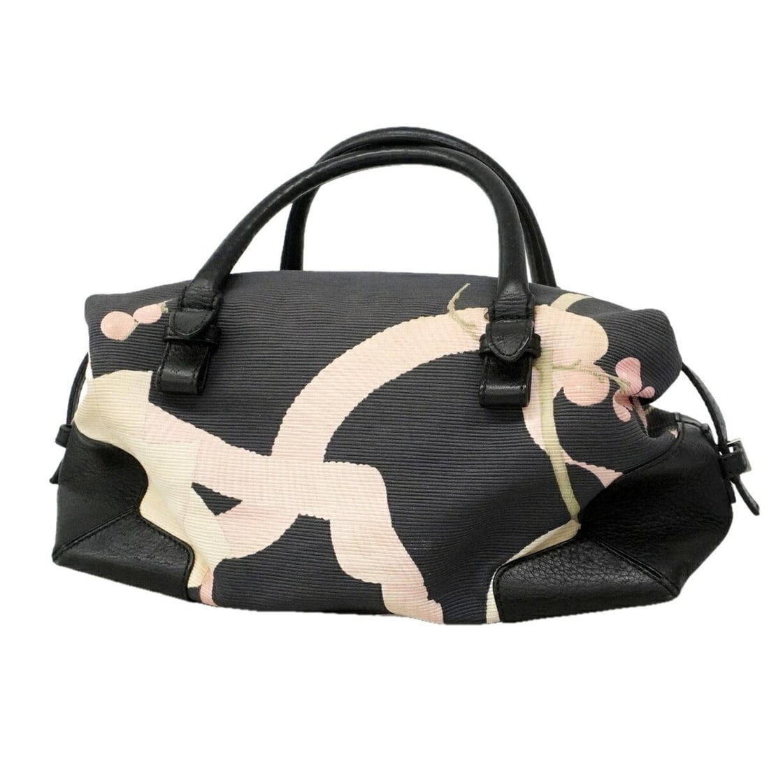 Salvatore Ferragamo handbag, canvas, black, women's.: --- Catalog ---Category: SizeSize (HxWxD): 14cm x 30cm x 13cm / 5.51'' x 11.81'' x 5.11''Category: DesignType: HandbagColor: BlackGender: WomenMaterial: Canvas Hardware Color: SilverCategory: GeneralB