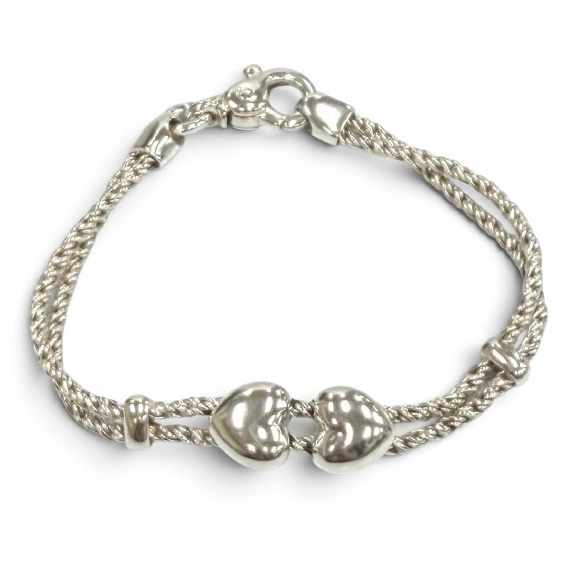 TIFFANY&Co. Tiffany Vintage 925 Double Heart Rope Bracelet, Silver, Made in Italy, Weight 18.6g,: --- Catalog ---Category: SizeLength: 17.5cm / 6.88''Category: DesignType: Charm braceletColor: SilverGender: WomenMaterial: Silver 925Category: GeneralBrand: TiffanyCountry of Origin: Italy--- Item Li