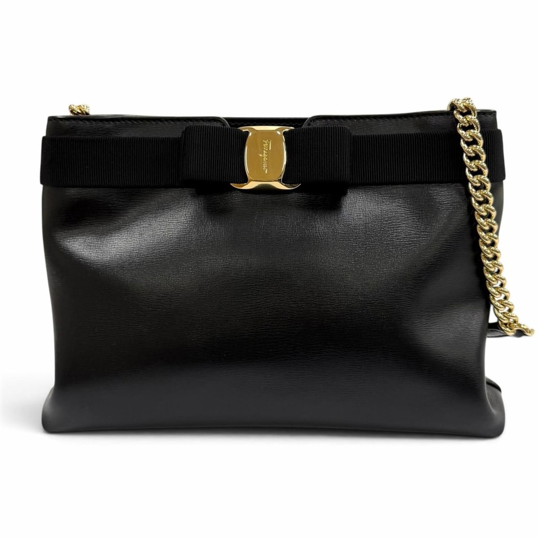 Salvatore Ferragamo Vara Ribbon Leather Shoulder Bag, Black with Gold Hardware, Made in Italy,: --- Catalog ---Category: SizeSize (HxWxD): 17cm x 24cm x 5cm / 6.69'' x 9.44'' x 1.96''Category: DesignType: Shoulder bagColor: BlackGender: WomenMaterial: Leather Hardware Color: GoldCategory: Genera