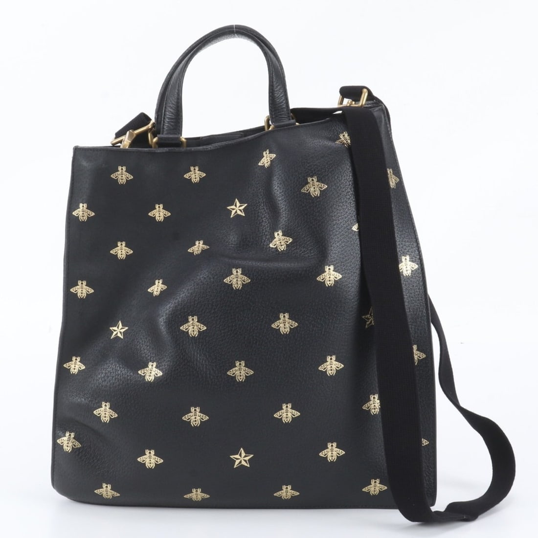 Gucci Bee Star 495444 Leather 2-Way Shoulder Bag Messenger Tote for Men: --- Catalog ---Category: SizeSize (HxWxD): 32cm x 35cm x 6.5cm / 12.59'' x 13.77'' x 2.55''Category: DesignType: Messenger bag, Shoulder bag, Tote bagColor: BlackGender: MenMaterial: Leather Category: