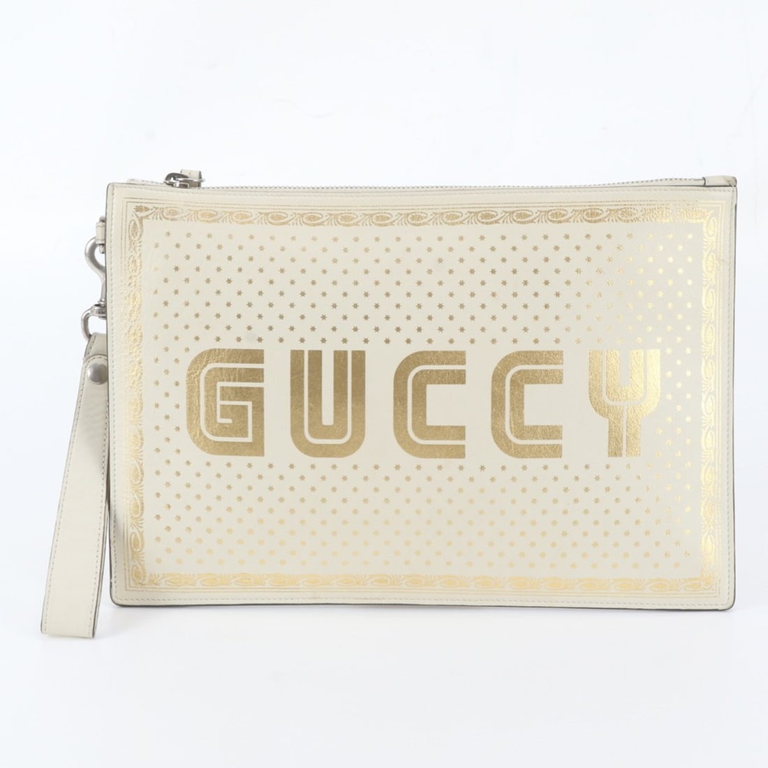 Gucci x SEGA Collaboration GUCCY 510489 Leather Second Bag Clutch Pouch for Men: --- Catalog ---Category: SizeSize (HxWxD): 21cm x 30cm x 5.00mm / 8.26'' x 11.81'' x 0.19''Category: DesignType: Clutch bag, PouchColor: IvoryGender: MenMaterial: Leather Category: GeneralMPN: 510489B