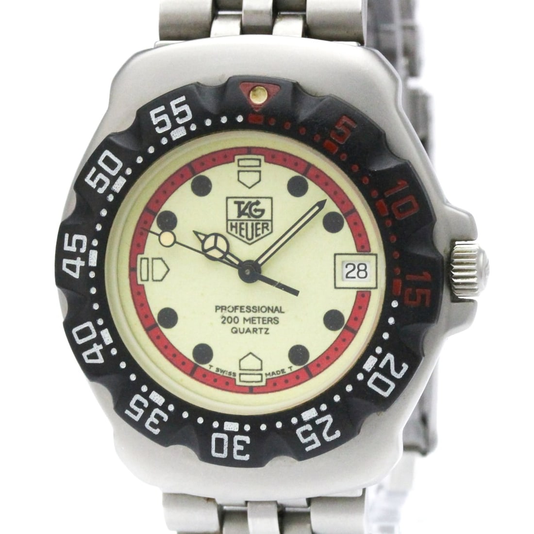 TAG HEUER Formula 1 Quartz Steel Mid Size Watch 371.513: --- Catalog ---Category: SizeCase Diameter: 35mm / 1.38''Category: DesignType: WristwatchStyle: SportGender: BoysColor (Dial): IvoryMaterial (Band): Stainless steelMaterial (Case): Stainless steelCate