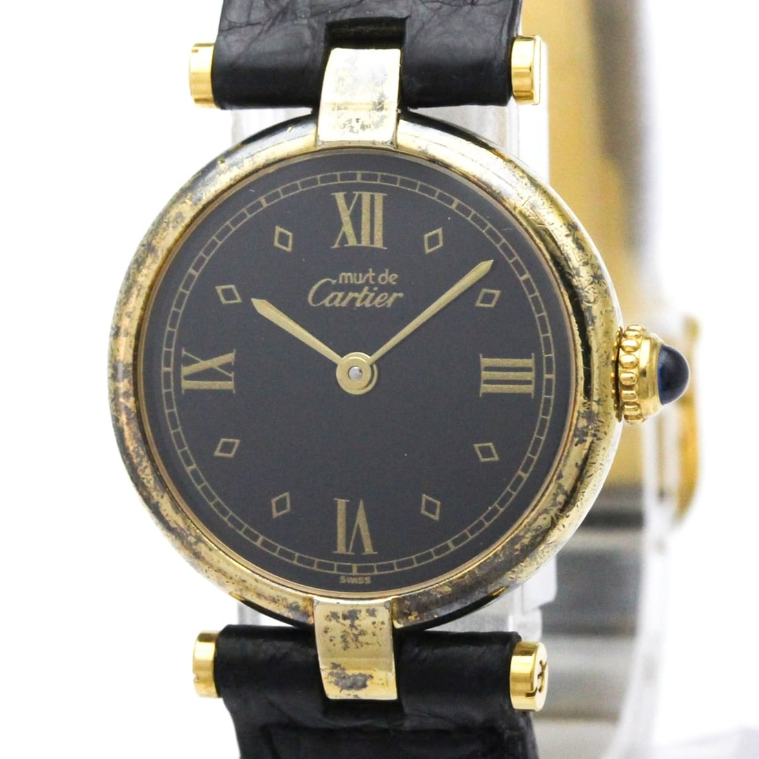 CARTIER Must Vendome Vermeil Gold Plated Quartz Ladies Watch 590004: --- Catalog ---Category: SizeCase Diameter: 24mm / 0.94''Category: DesignType: WristwatchStyle: Dress/FormalGender: WomenColor (Dial): BlackMaterial (Band): LeatherMaterial (Case): Gold platedCategory