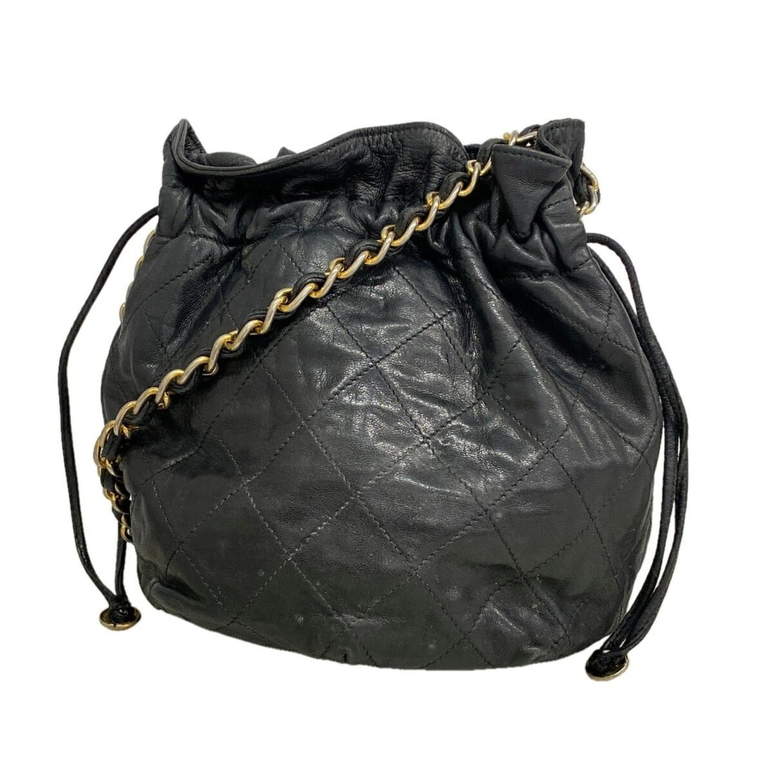 Chanel Matelassé Chain Shoulder Bag, Lambskin, Black, Women's: --- Catalog ---Category: SizeSize (HxWxD): 18cm x 14cm x 11cm / 7.08'' x 5.51'' x 4.33''Category: DesignType: Shoulder bagColor: BlackGender: WomenMaterial: Leather Hardware Color: GoldLeather/Fur Typ
