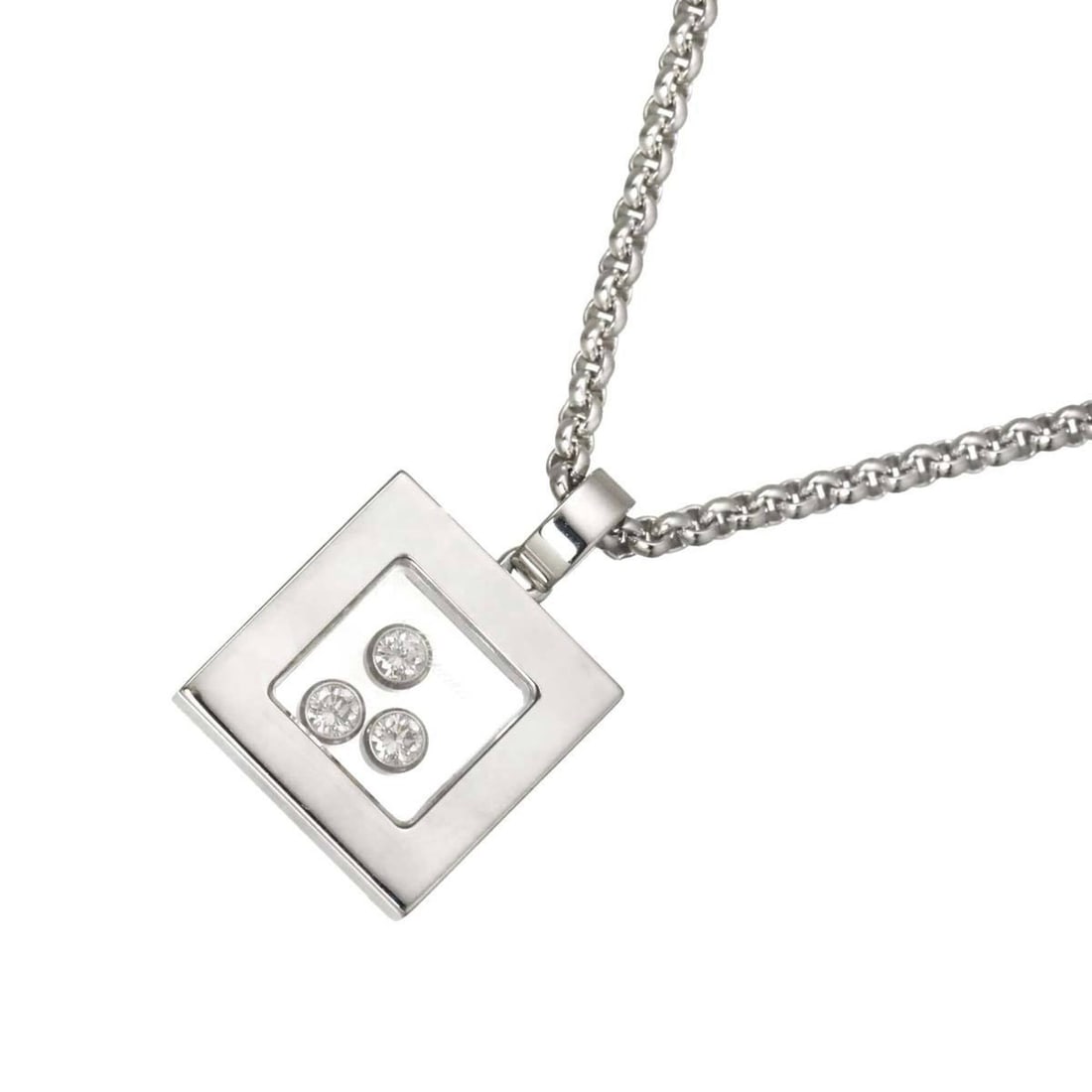 Chopard Happy Diamonds Square Necklace, 42cm, 18K WG (White Gold 750): --- Catalog ---Category: SizePendant Size: 13mm x 13mm / 0.51'' x 0.51''Neck Circumference: 42 cm / 16.53''Category: DesignGender: Women,MenMaterial: White gold (18K)Necklace Type: NecklaceCategory: G