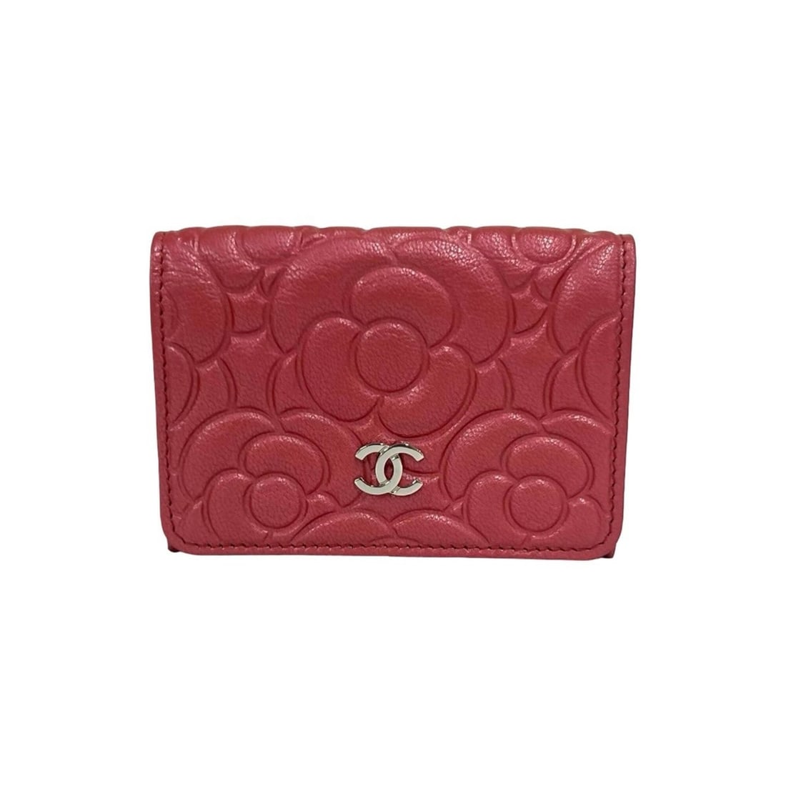 CHANEL Coco Mark Camellia Leather Tri-fold Wallet, Metallic Red, 68492: --- Catalog ---Category: SizeSize (HxWxD): 7.5cm x 10.5cm x 3cm / 2.95'' x 4.13'' x 1.18''Category: DesignType: Wallet (tri-fold)Color: Red colorGender: WomenMaterial: Leather Category: GeneralBrand: 
