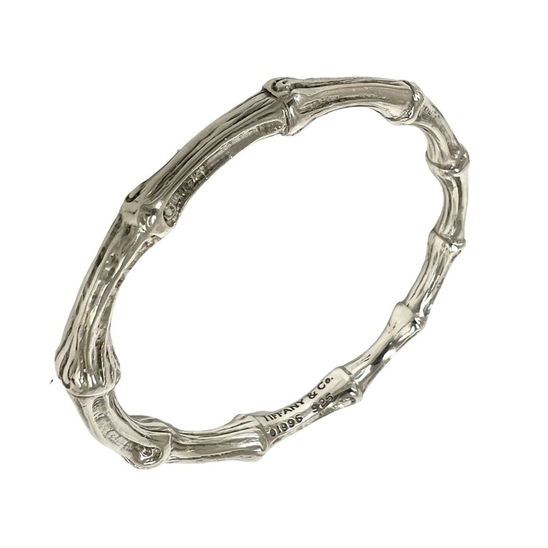 TIFFANY&Co. Tiffany Vintage Bamboo Bangle, Sterling Silver 925 Bracelet, Accessory, Silver, 70800: --- Catalog ---Category: SizeLength: 18cm / 7.08''Category: DesignType: BangleColor: SilverGender: WomenMaterial: Silver 925Category: GeneralBrand: Tiffany--- Item List ---Section: ConditionRanking: R