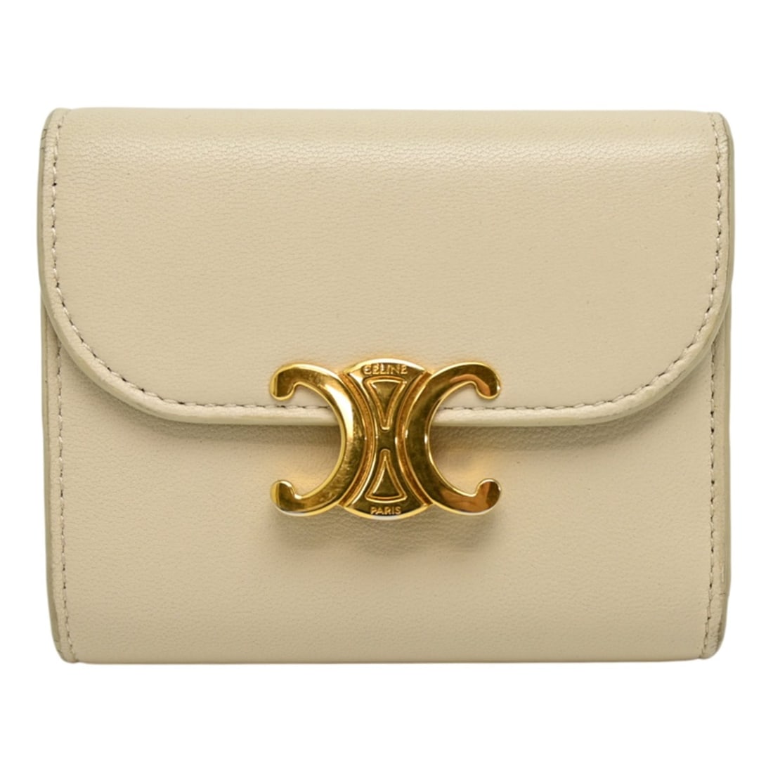 Celine Small Flap Wallet Triomphe Women's Tri-fold 10D783 Shiny Calfskin Beige: --- Catalog ---Category: SizeSize (HxWxD): 8.5cm x 10cm x 3cm / 3.34'' x 3.93'' x 1.18''Category: DesignType: Wallet (tri-fold)Color: BeigeGender: WomenMaterial: Leather Leather/Fur Type: CalfskinCate