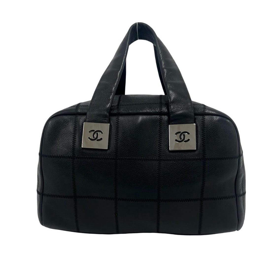 CHANEL Chanel Chocolate Bar Coco Mark Leather Genuine Handbag Mini Boston Bag Black d91-9: --- Catalog ---Category: SizeSize (HxWxD): 17cm x 28cm x 17cm / 6.69'' x 11.02'' x 6.69''Category: DesignType: Boston bag, HandbagColor: BlackGender: WomenMaterial: Leather Category: GeneralBrand: Cha
