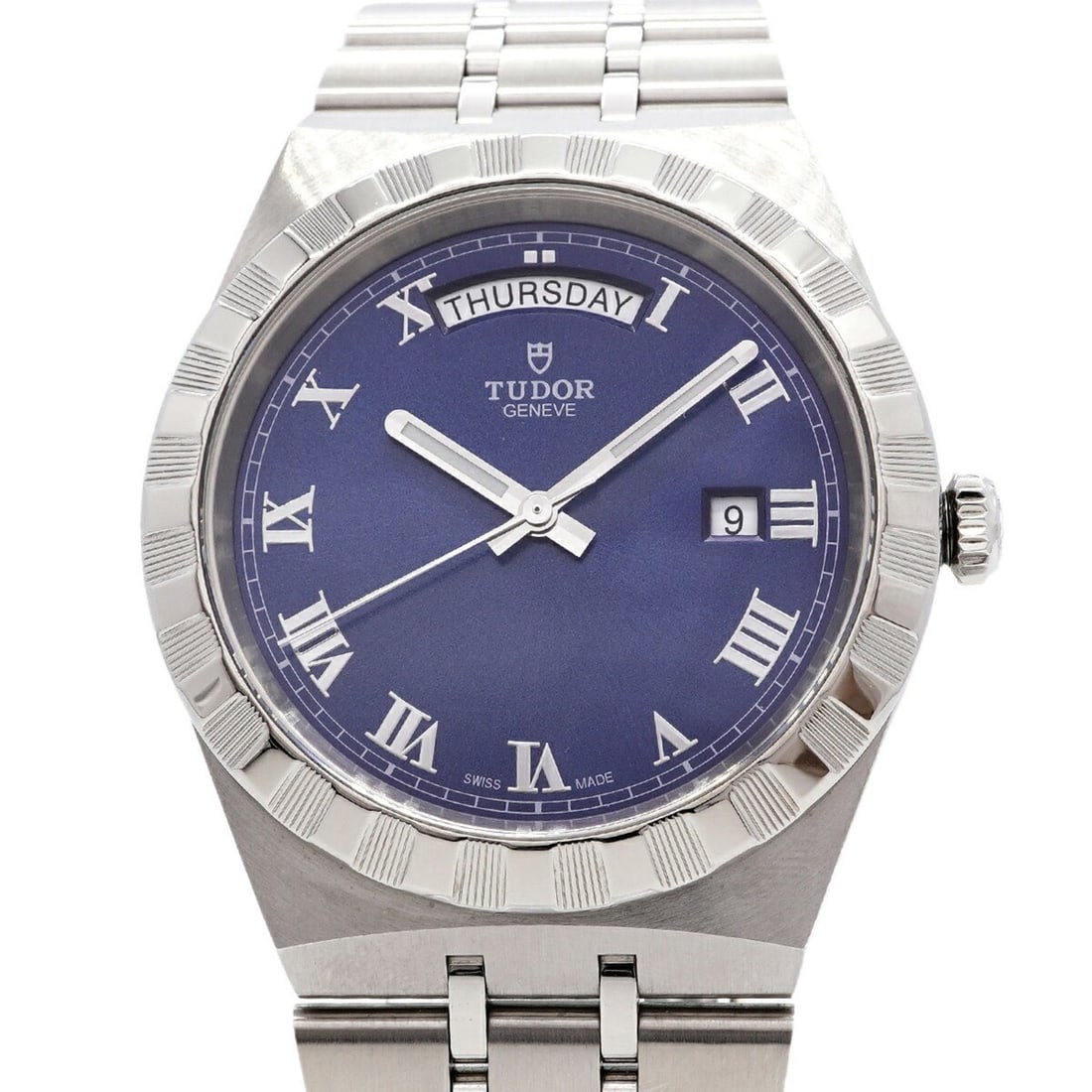 Tudor Royal Day-Date 28600 Blue Dial Men's Watch: --- Catalog ---Category: SizeWrist Size: 17.5cm / 6.88''Case Diameter: 41mm / 1.61''Category: DesignType: WristwatchGender: MenColor (Dial): BlueMaterial (Band): Stainless steelCategory: GeneralMPN: 2