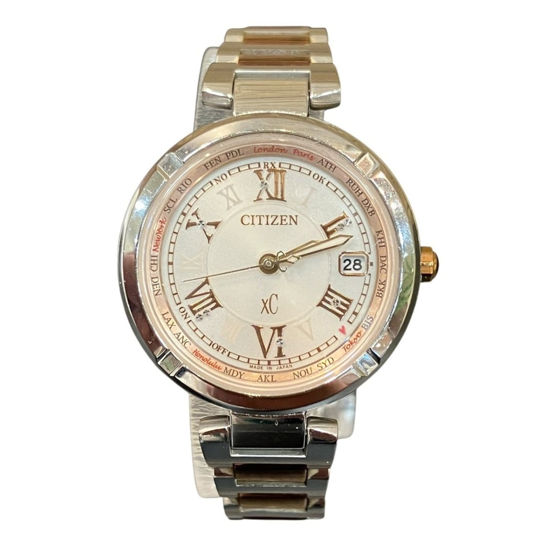 Citizen CITIZEN wristwatch, total weight 32.6g, stainless steel, radio-controlled solar, silver: --- Catalog ---Category: SizeWrist Size: 16cm / 6.29''Case Diameter: 27.5mm / 1.08''Category: DesignType: WristwatchGender: WomenColor (Dial): SilverMaterial (Band): Stainless steelMaterial (Case): St