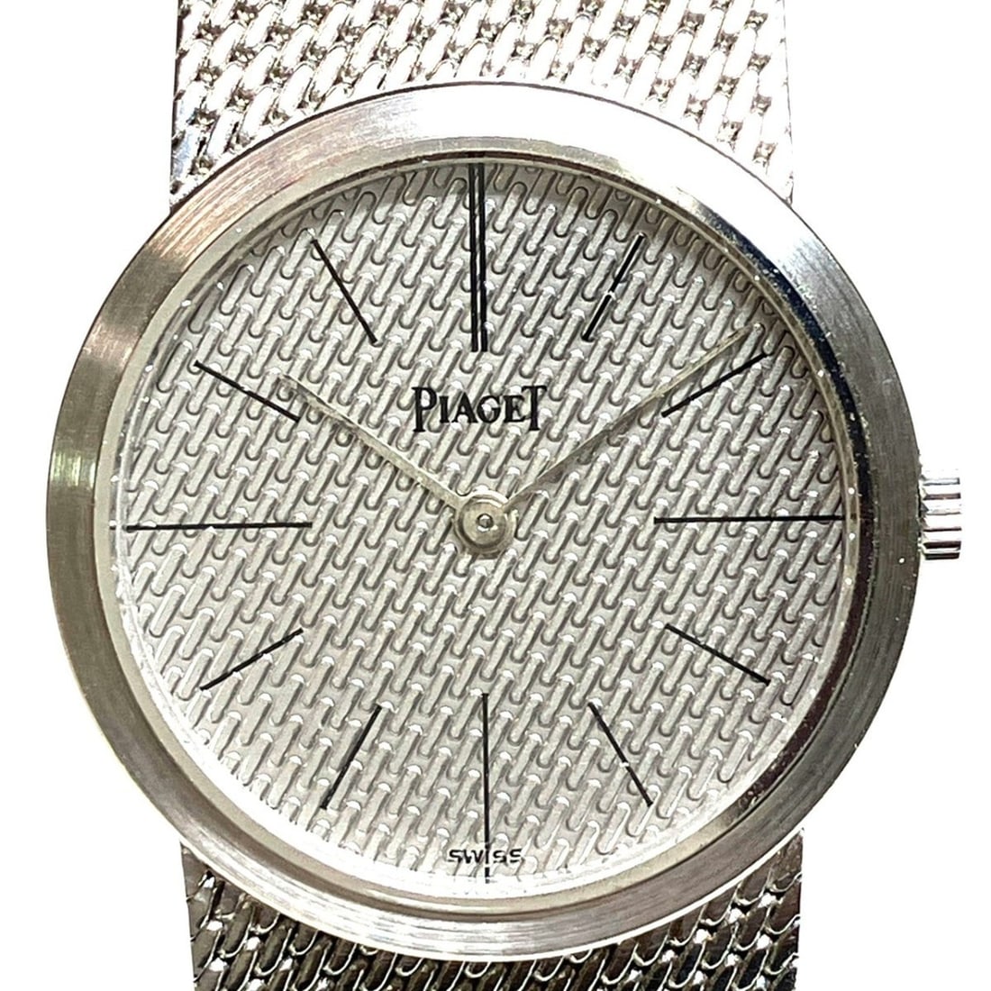 Piaget Tradition wristwatch, total weight 51.9g, 18K gold case, manual winding, silver dial, 928349: --- Catalog ---Category: SizeWrist Size: 16.5cm / 6.49''Case Diameter: 24mm / 0.94''Category: DesignType: WristwatchGender: WomenColor (Dial): SilverMaterial (Band): Gold (18K)Material (Case): Gold (1