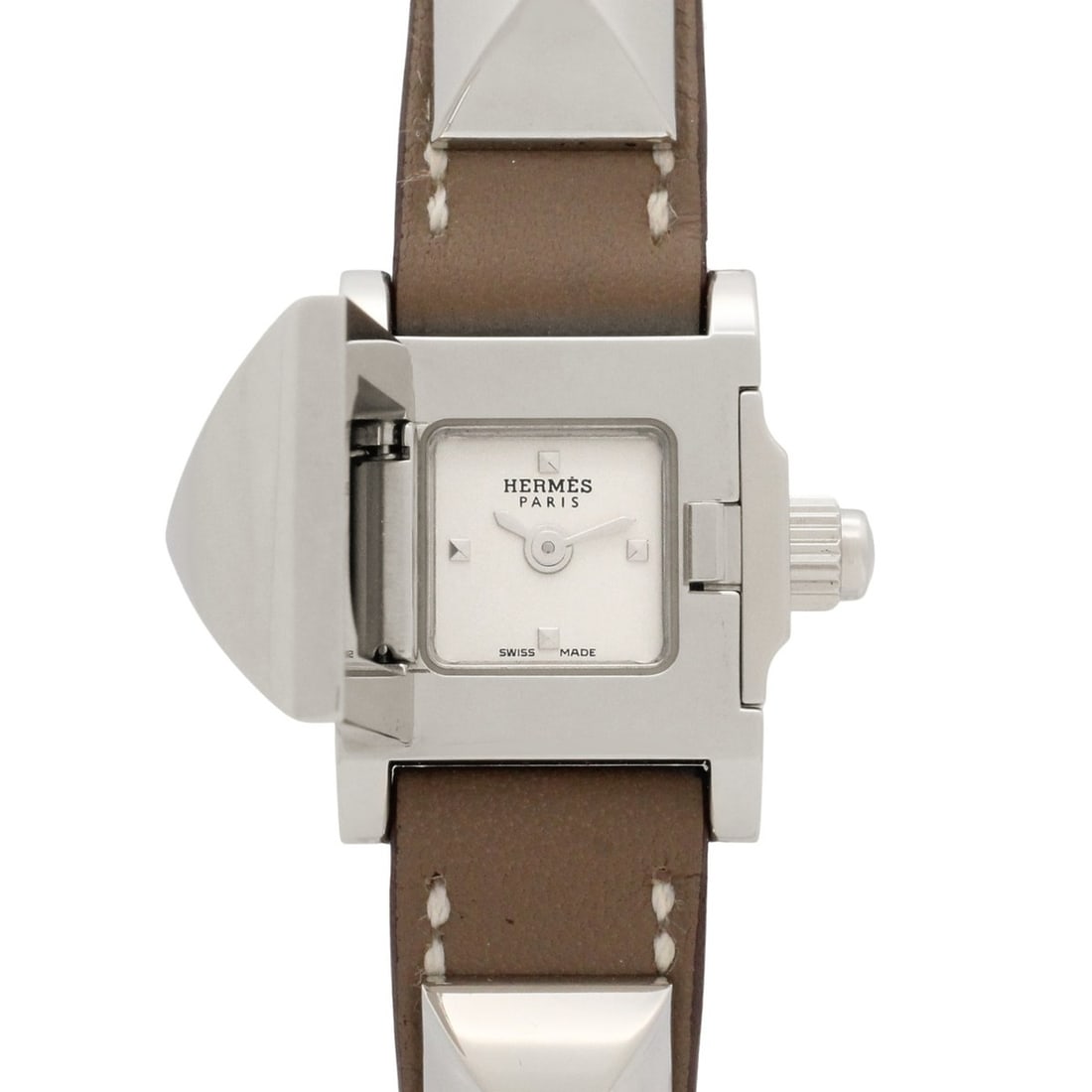 Hermes Mini Medor Watch, Stainless Steel, Leather Strap, Women's, Silver Tone, ME2.110: --- Catalog ---Category: SizeWrist Size: 15.5cm / 6.1''Case Diameter: 17mm / 0.67''Category: DesignType: WristwatchGender: WomenColor (Dial): SilverMaterial (Band): LeatherMaterial (Case): Stainless s