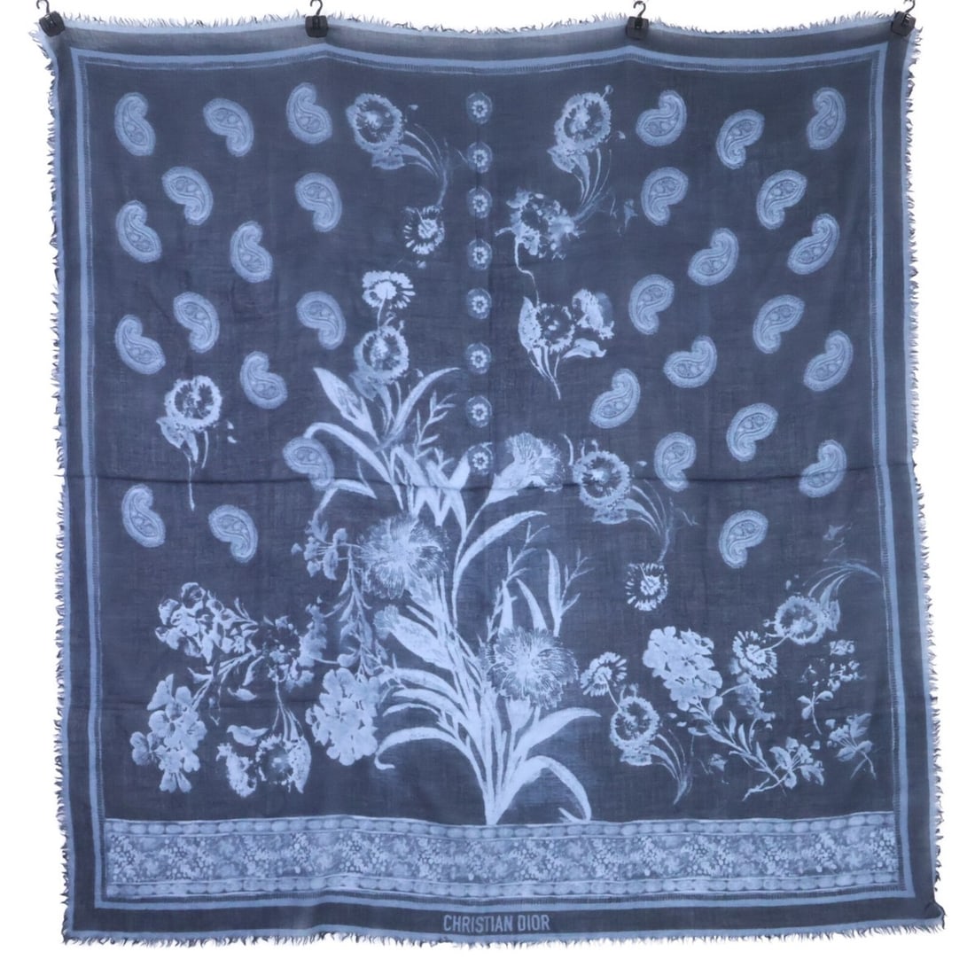 Christian Dior DIOR 12DJA140I001 Cashmere Wool Stole/Scarf, Navy, Women's: --- Catalog ---Category: SizeSize (LxW): 1.35m x 1.28m / 53.14'' x 50.39''Category: DesignType: StoleColor: NavyGender: WomenMaterial: Cashmere Category: GeneralBrand: Christian Dior--- Item List ---S