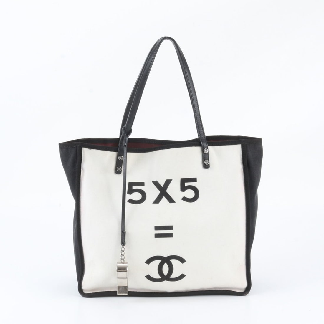 Chanel Serial Seal Included 5x5 = Let's Lemon Straight Tote Bag Shoulder for Women: --- Catalog ---Category: SizeSize (HxWxD): 30cm x 21cm x 14cm / 11.81'' x 8.26'' x 5.51''Category: DesignType: Shoulder bag, Tote bagColor: Black, WhiteGender: WomenMaterial: Leather , Canvas Category