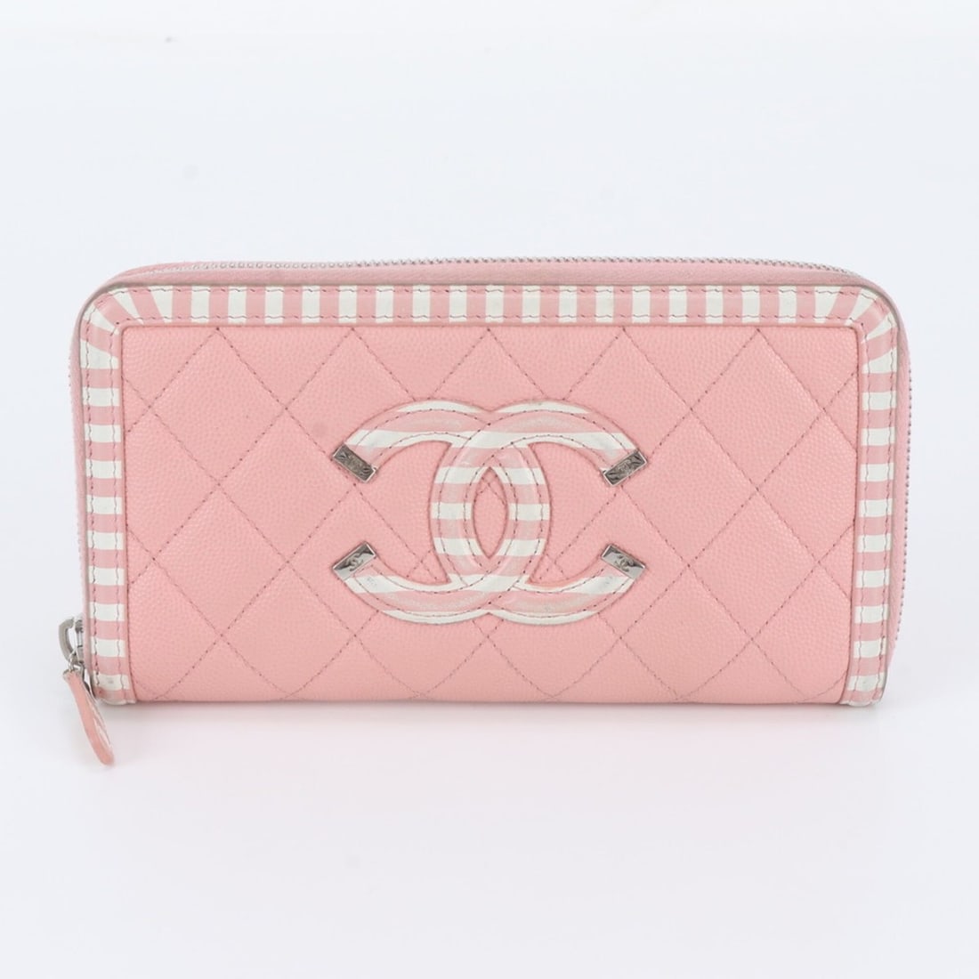 Chanel Caviar Skin Leather CC Filigree Long Wallet with Serial Seal - Women's: --- Catalog ---Category: SizeSize (HxWxD): 11cm x 19cm x 2cm / 4.33'' x 7.48'' x 0.78''Category: DesignType: Long wallet (bi-fold)Color: PinkGender: WomenMaterial: Leather Category: GeneralBrand: Chan