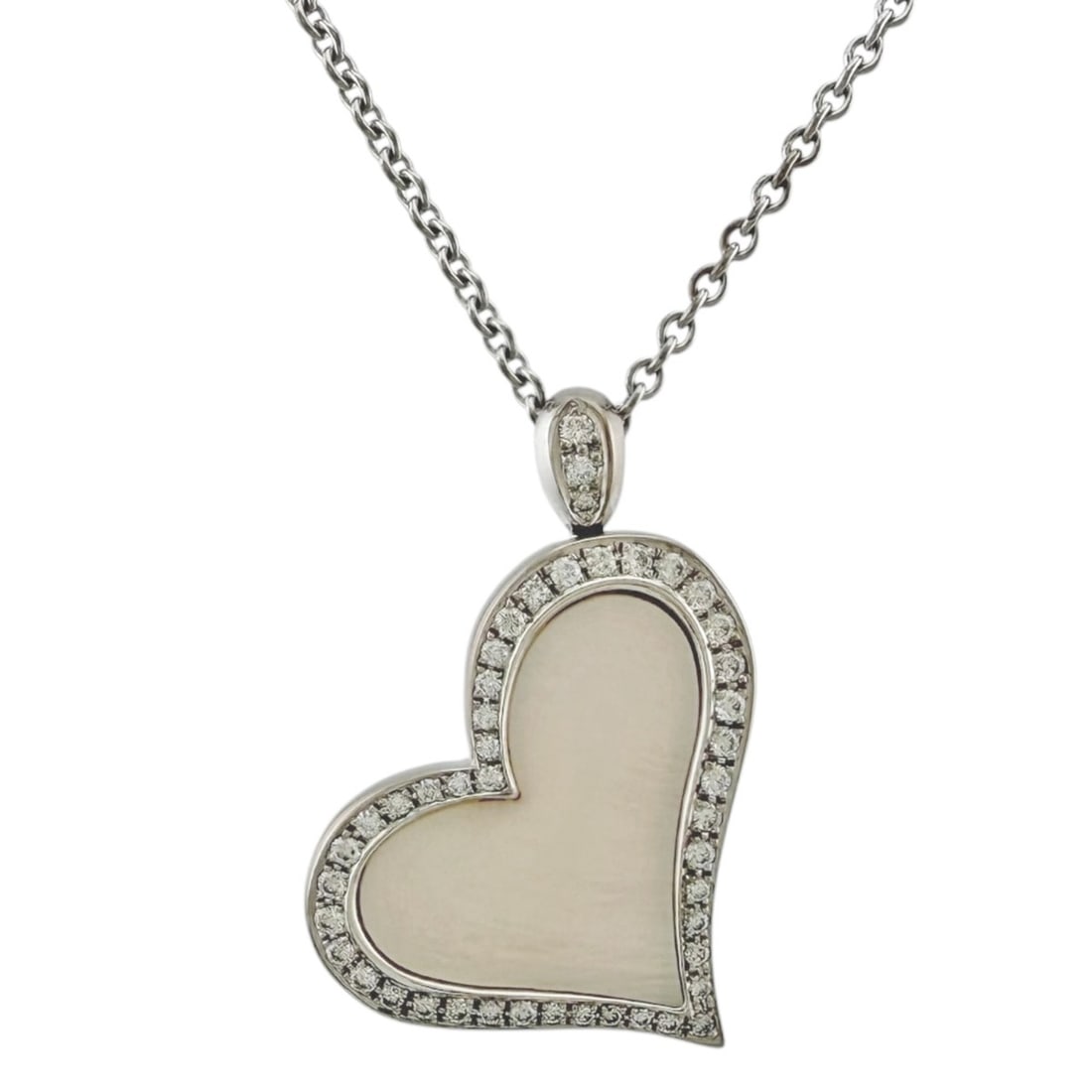 Piaget Limelight Necklace, 18K White Gold, Diamond, Shell, Women's, Heart: --- Catalog ---Category: SizePendant Size: 28mm x 24.5mm / 1.1'' x 0.96''Neck Circumference: 42 cm / 16.53''Category: DesignColor: SilverGender: WomenMaterial: Shell, White gold (18K)Necklace Type: Ne