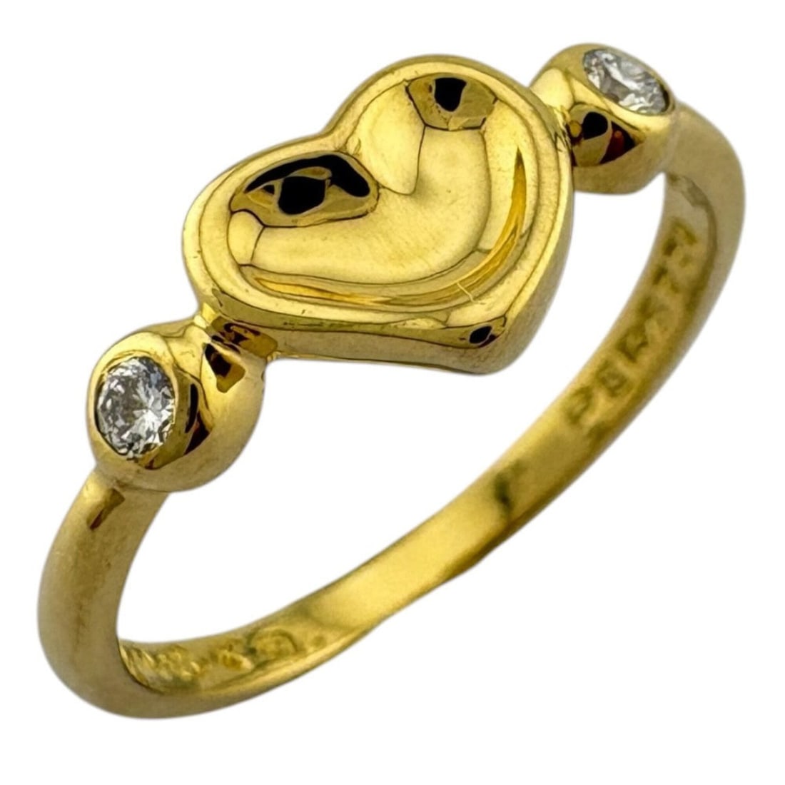 Tiffany & Co. Closed Heart Ring, 18K Yellow Gold, Diamond, Women's Ring.: --- Catalog ---Category: SizeJP Size: 8US Size: 4.5Category: DesignType: Band ringColor: GoldGender: WomenMaterial: Yellow gold (18K)Category: GeneralBrand: TiffanyCountry of Origin: USA--- Item List 