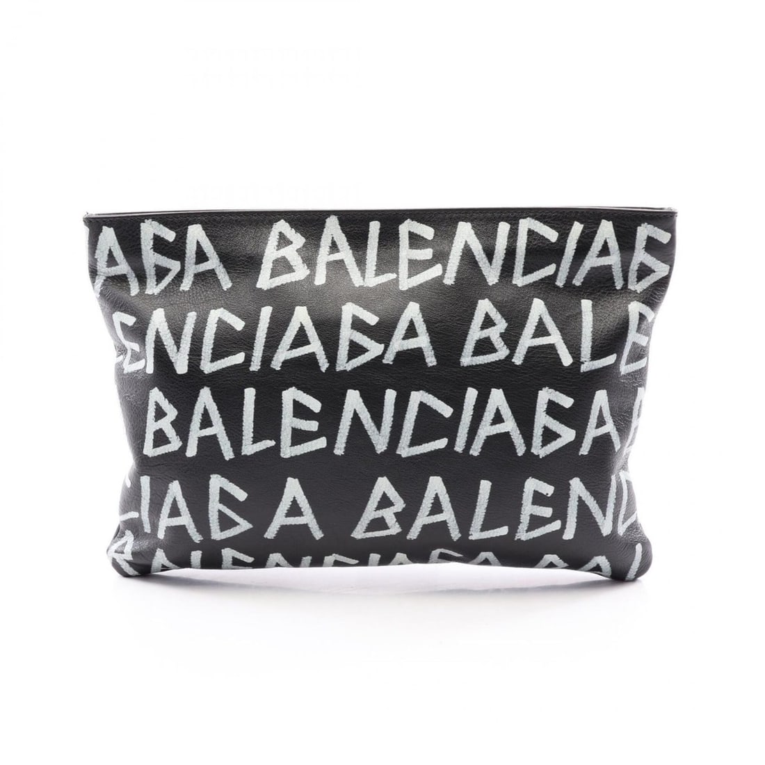 Balenciaga Graffiti Second Bag Clutch Handbag Leather Men's Black/White 494040: --- Catalog ---Category: SizeSize (HxWxD): 22cm x 32cm x 2cm / 8.66'' x 12.59'' x 0.78''Category: DesignType: Clutch bag, HandbagColor: Black, WhiteGender: MenMaterial: Leather Category: GeneralMPN: 4