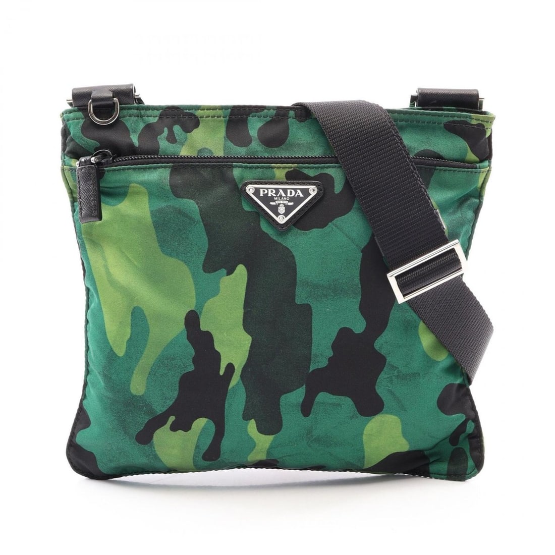 Prada Triangle Logo Camouflage Shoulder Bag/Handbag, Nylon & Saffiano Leather, Men's Women's, Green: --- Catalog ---Category: SizeSize (HxWxD): 23cm x 25cm x 5.00mm / 9.05'' x 9.84'' x 0.19''Category: DesignType: Handbag, Shoulder bagColor: Black, GreenGender: Men,WomenMaterial: Nylon , Leather Leath