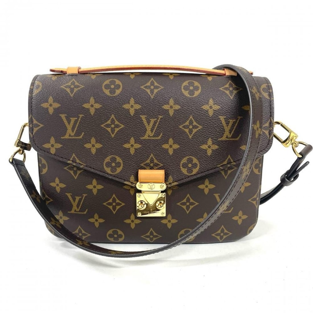 Louis Vuitton Pochette Metis MM Shoulder Bag, Monogram Canvas, M44875, Brown: --- Catalog ---Category: SizeSize (HxWxD): 19cm x 25cm x 5.5cm / 7.48'' x 9.84'' x 2.16''Strap Length: 124cm / 48.81''Category: DesignType: Pochette, Shoulder bagColor: BrownGender: WomenClosure: Push