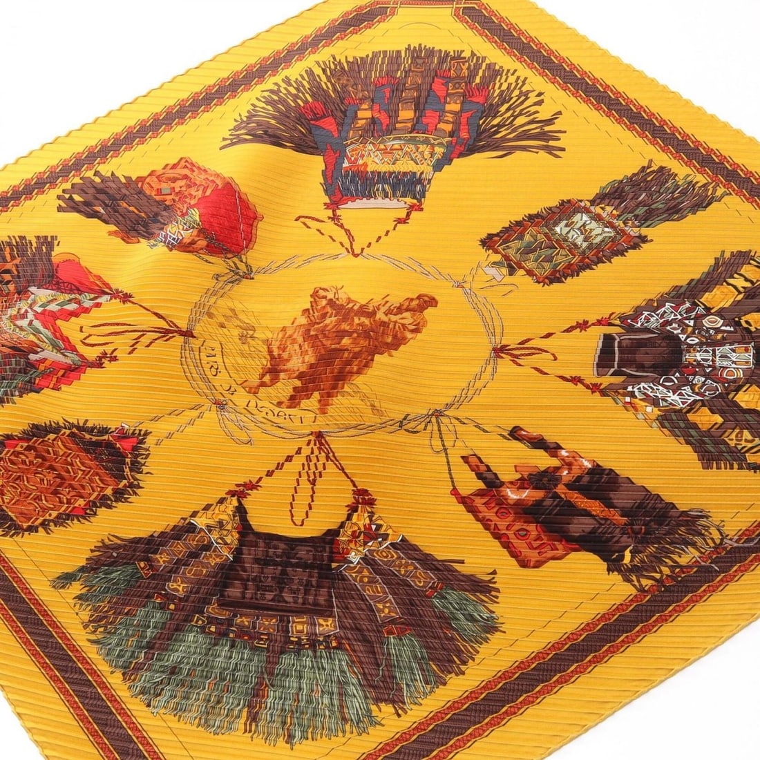 Hermes Carre Plissé Cuirs du Desert Scarf/Muffler, Silk, Women's, Brown/Multicolor: --- Catalog ---Category: SizeSize (LxW): 1.3m / 51.18''Category: DesignType: ScarfColor: Brown, Multi-colorGender: WomenMaterial: Silk Category: GeneralBrand: Hermes--- Item List ---Section: Condition