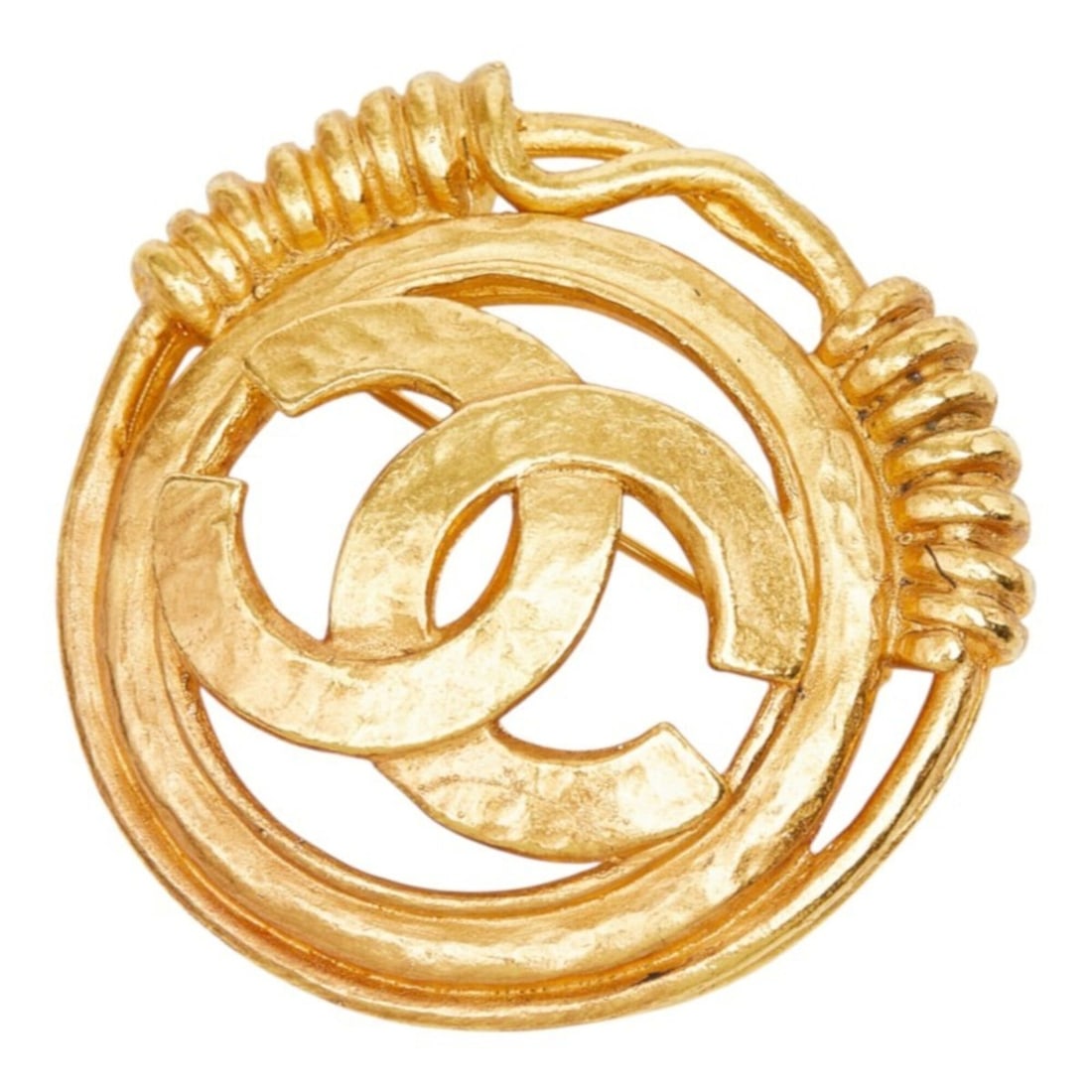 Chanel Coco Mark Vintage Brooch 94P Gold Plated Women's CHANEL: --- Catalog ---Category: SizeCharm Size: 4.28cm x 4.26cm / 1.69'' x 1.68''Category: DesignType: BroochColor: GoldGender: WomenCategory: GeneralBrand: Chanel--- Item List ---Section: ConditionRanking: 