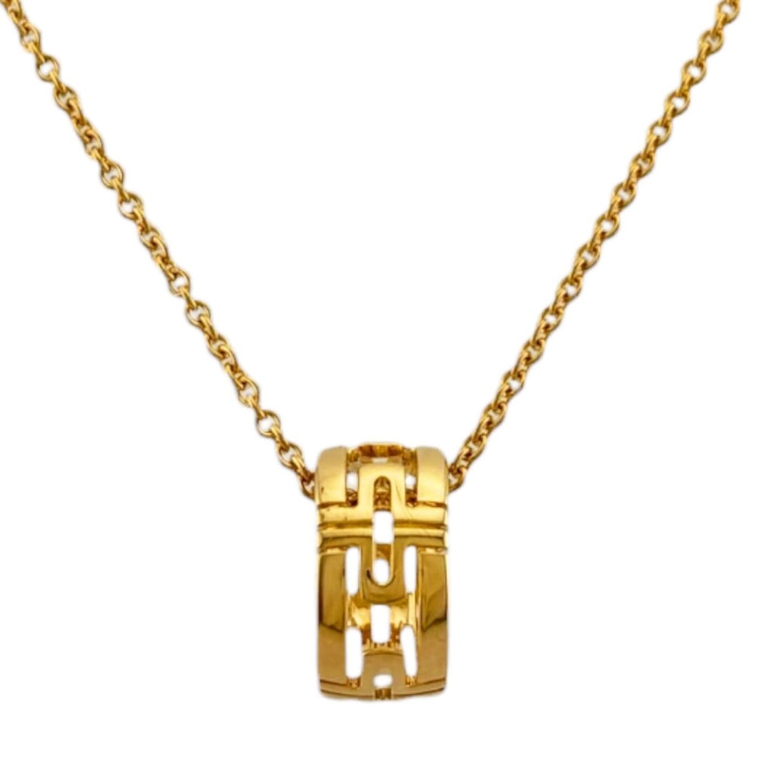 Bulgari Parentesi Necklace, 18K Yellow Gold, Women's BVLGARI: --- Catalog ---Category: SizePendant Size: 7.5mm x 15mm / 0.29'' x 0.59''Neck Circumference: 46 cm / 18.11''Category: DesignColor: Yellow goldGender: WomenMaterial: Yellow goldNecklace Type: NecklaceC