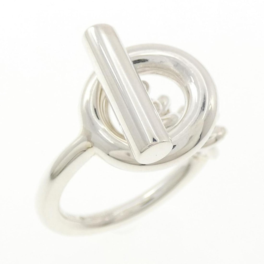 Hermes Hermès Croisette Ring: --- Catalog ---Category: SizeUS Size: 9Brand Size: 58Category: DesignType: Band ringGender: WomenMaterial: Silver 925Category: GeneralMPN: H104586BBrand: Hermes--- Item List ---Section: ConditionRanki