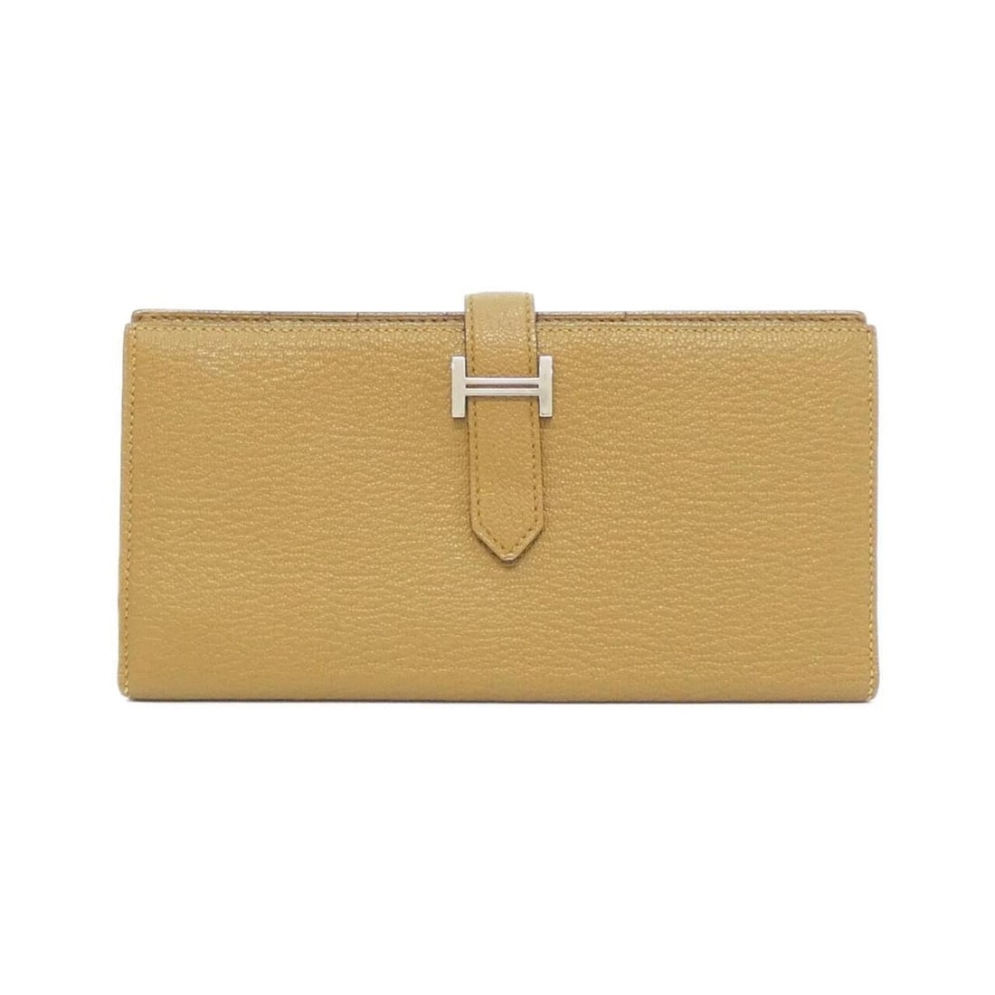 Hermes Bearn Soufflé 039078CK Wallet: --- Catalog ---Category: SizeSize (HxWxD): 19cm x 18cm x 1.5cm / 7.48'' x 7.08'' x 0.59''Category: DesignType: Long wallet (bi-fold)Color: BrownGender: Men,WomenMaterial: Chevre leather Category: