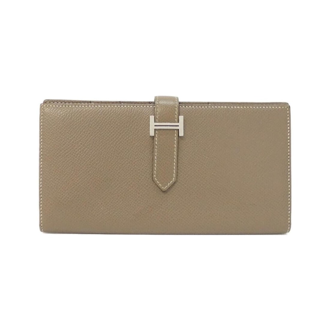 Hermes Bearn Soufflé 039785CK Wallet: --- Catalog ---Category: SizeSize (HxWxD): 9cm x 18cm x 1.5cm / 3.54'' x 7.08'' x 0.59''Category: DesignType: Long wallet (bi-fold)Color: Etoupe grayGender: Women,MenMaterial: Epsom leather Category: