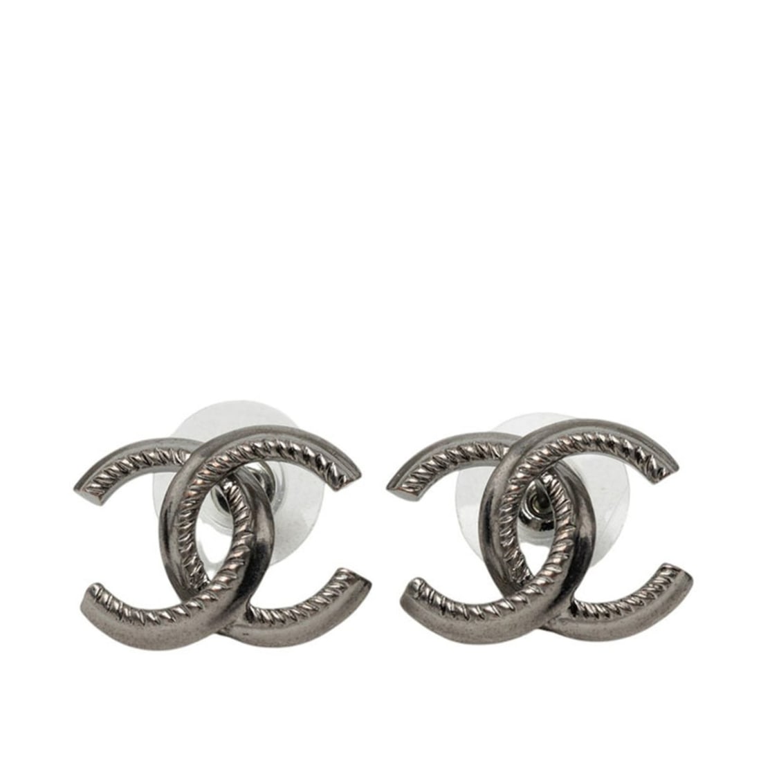 Chanel Coco Mark Stud Earrings, B11A Engraving, Silver Metal, Women's CHANEL: --- Catalog ---Category: SizeSize (HxWxD): 14.50mm x 19.10mm / 0.57'' x 0.75''Category: DesignType: Stud earringsColor: SilverGender: WomenMaterial: MetalCategory: GeneralBrand: Chanel--- Item List