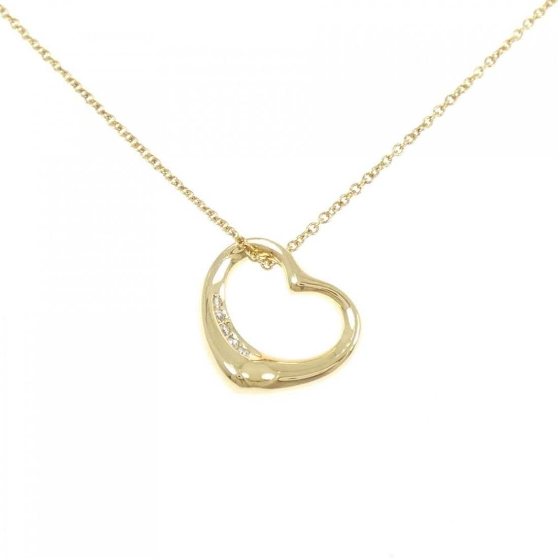 Tiffany Open Heart Necklace: --- Catalog ---Category: SizePendant Size: 13.5mm x 13.6mm / 0.53'' x 0.53''Neck Circumference: 41 cm / 16.14''Category: DesignGender: WomenMaterial: Yellow gold (18K)Pendant Type: PendantNecklace