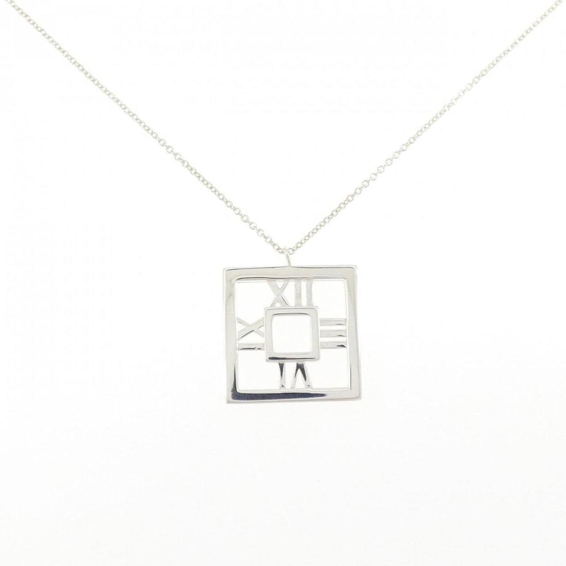 Tiffany & Co. Atlas Square Necklace: --- Catalog ---Category: SizePendant Size: 21.2mm x 18.5mm / 0.83'' x 0.72''Neck Circumference: 41 cm / 16.14''Category: DesignGender: WomenMaterial: Silver 925Pendant Type: PendantNecklace Type: