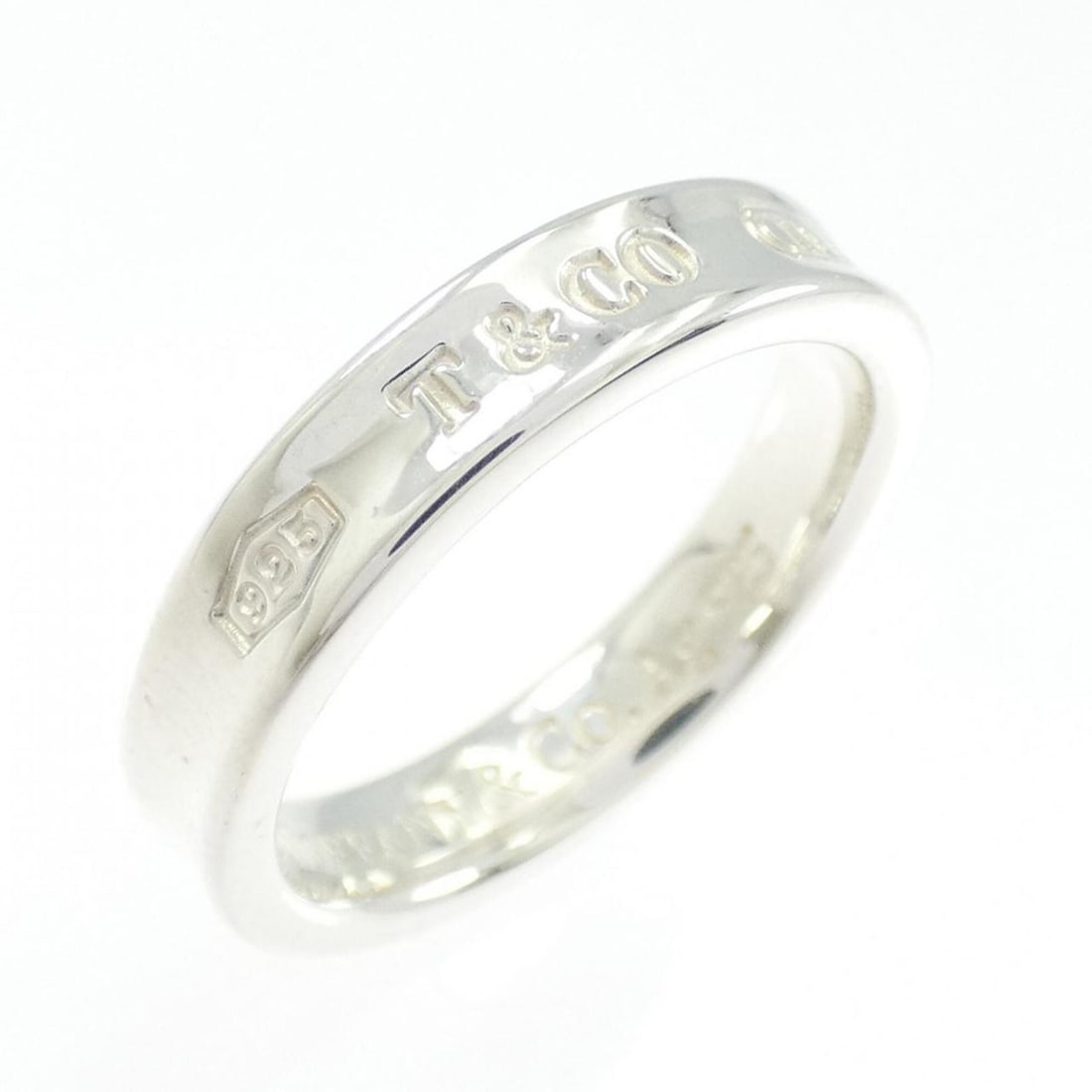 Tiffany & Co. 1837 Narrow Ring: --- Catalog ---Category: SizeJP Size: 11.5US Size: 6Category: DesignType: Band ringGender: WomenMaterial: Silver 925Category: GeneralMPN: 60126372Brand: Tiffany--- Item List ---Section: