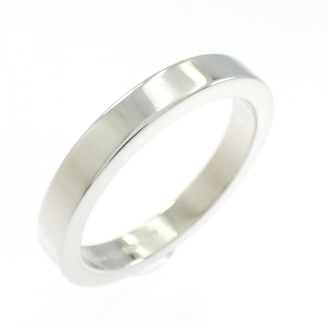 Bvlgari PT950 Ring: --- Catalog ---Category: SizeJP Size: 12.5US Size: 6.5Category: DesignType: Band ringGender: WomenMaterial: Platinum 950Category: GeneralBrand: Bvlgari--- Item List ---Section: ConditionRanking: Rank