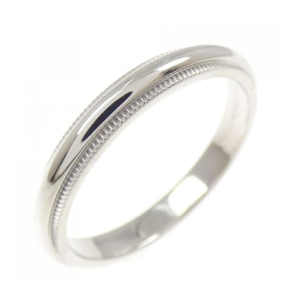 Tiffany & Co. Milgrain Ring: --- Catalog ---Category: SizeJP Size: 15.0US Size: 7.5Category: DesignType: Band ringGender: WomenMaterial: Platinum 950Category: GeneralBrand: Tiffany--- Item List ---Section: ConditionRanking: Rank 