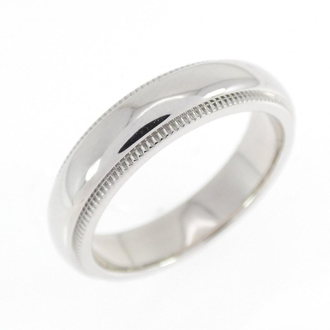 Tiffany & Co. Milgrain Ring: --- Catalog ---Category: SizeJP Size: 6.5US Size: 3.5Category: DesignType: Band ringGender: WomenMaterial: Platinum 950Category: GeneralBrand: Tiffany--- Item List ---Section: ConditionRanking: Rank A