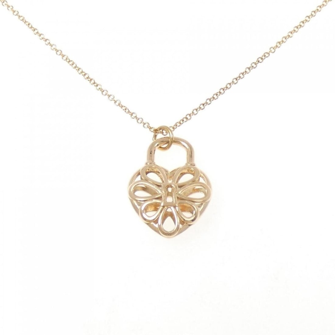 Tiffany Filigree Necklace: --- Catalog ---Category: SizePendant Size: 19.9mm x 13.8mm / 0.78'' x 0.54''Neck Circumference: 41 cm / 16.14''Category: DesignGender: WomenMaterial: Pink gold (18K)Pendant Type: PendantNecklace