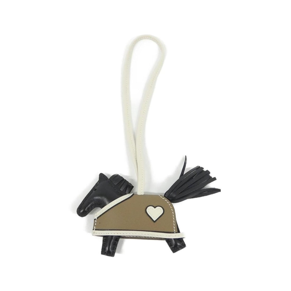 Hermes Rodeo Robeo Coeur PM 086714CA: --- Catalog ---Category: SizeChain Length: 370.00mm / 14.57''Size (HxWxD): 75.00mm x 85.00mm / 2.95'' x 3.35''Category: DesignType: Handbag charmColor: BlackGender: Women,MenMaterial: Agneau Milo,