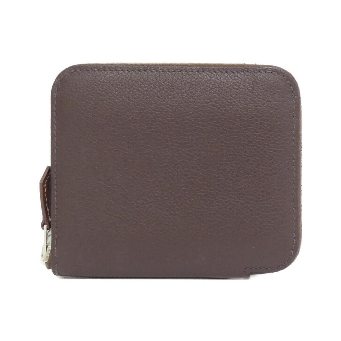 Hermes COLLIER DE CHIENS Silk In Compact Wallet 085244CK: --- Catalog ---Category: SizeSize (HxWxD): 9cm x 11cm x 2cm / 3.54'' x 4.33'' x 0.78''Category: DesignType: Coin purse/coin caseColor: BrownGender: Women,MenMaterial: Silk Category: GeneralMPN: