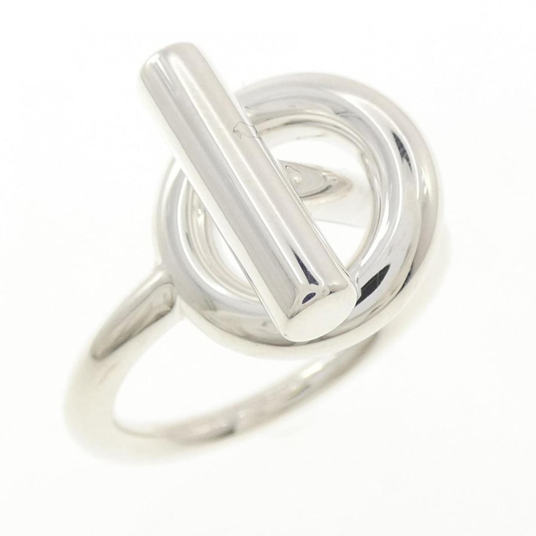 Hermes Hermès Echappé Ring: --- Catalog ---Category: SizeUS Size: 9.5Brand Size: 59Category: DesignType: Band ringColor: SilverGender: Women,MenMaterial: Silver 925Category: GeneralMPN: H103658BBrand: Hermes--- Item List ---Sect