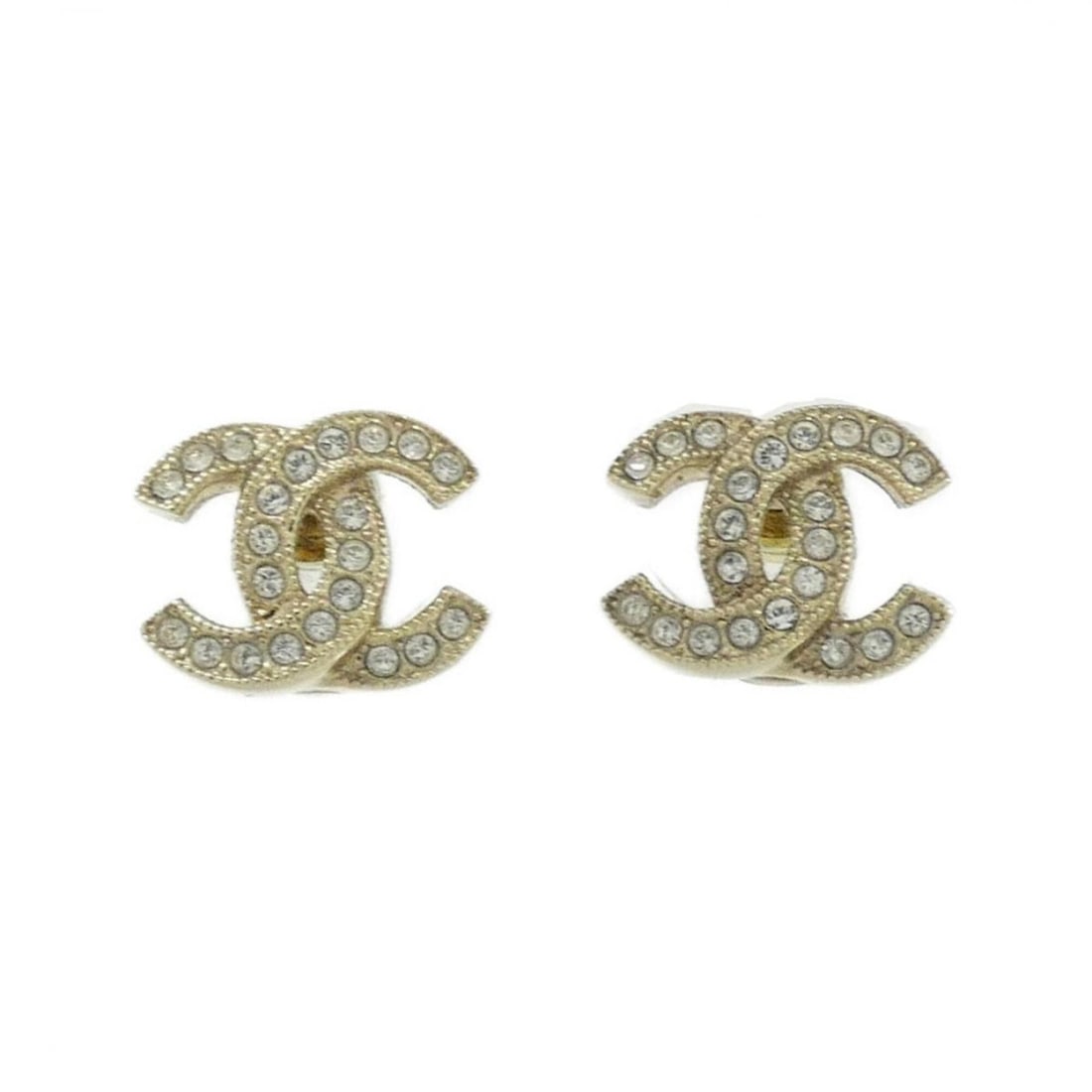 Chanel ABE100 Earrings: --- Catalog ---Category: SizeSize (HxWxD): 10.00mm x 13.00mm / 0.39'' x 0.51''Category: DesignType: Stud earringsColor: GoldStone: CrystalGender: WomenCategory: GeneralMPN: ABE100Brand: Chanel---