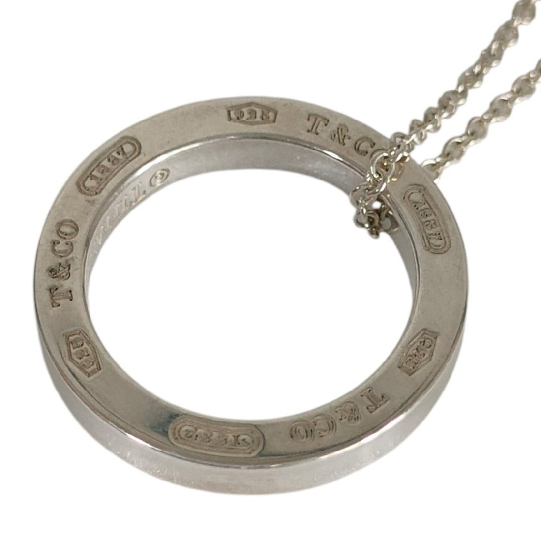 TIFFANY & Co. Tiffany 1837 Circle Chain Pendant Necklace, 925 Sterling Silver, Women's: --- Catalog ---Category: SizePendant Size: 1.8mm x 1.8mm / 0.07'' x 0.07''Neck Circumference: 40 cm / 15.74''Category: DesignColor: SilverGender: WomenMaterial: Silver 925Necklace Type: Pendant neckla