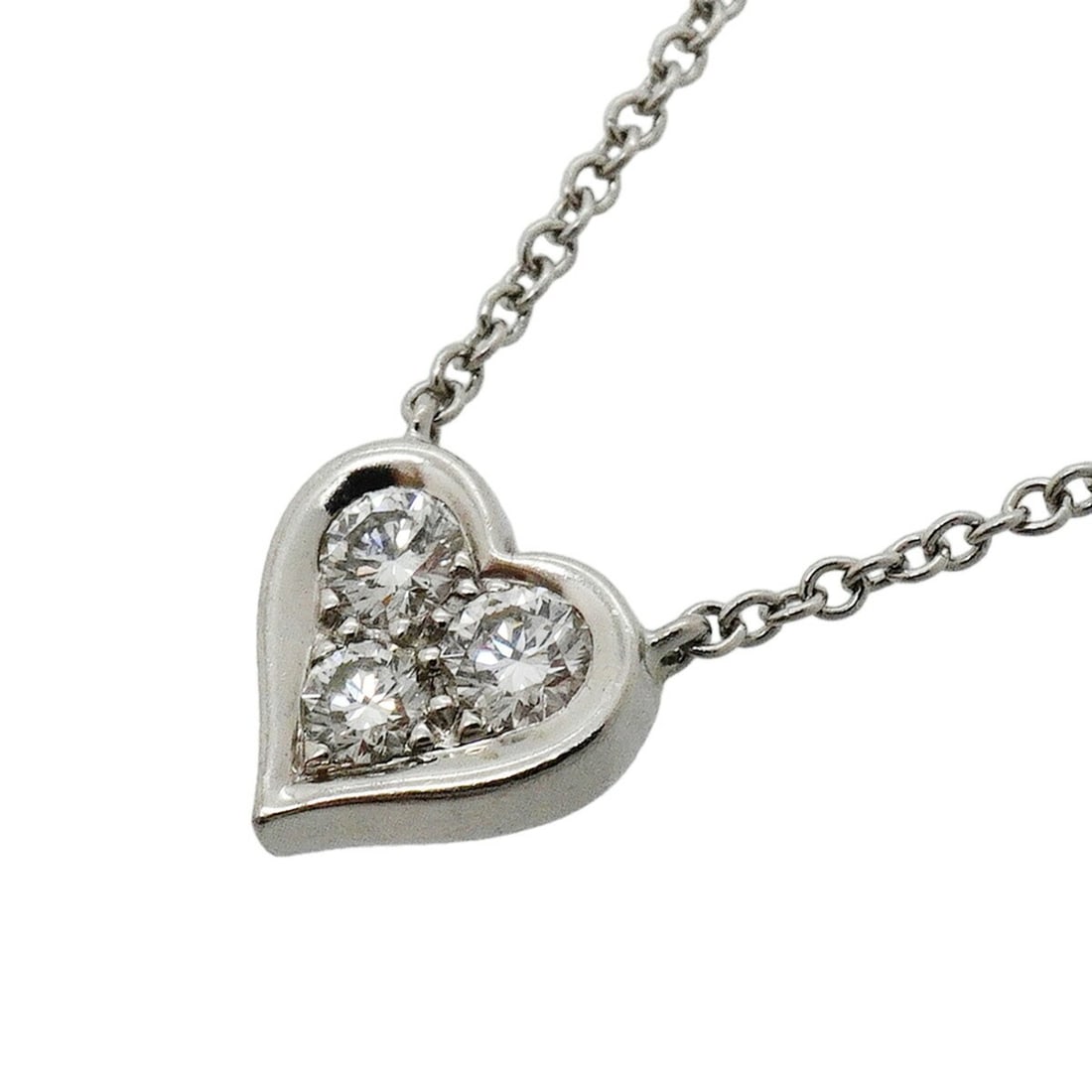Tiffany & Co. Sentimental Heart Necklace, 3PD (Pt950) Platinum, Diamond, Ladies' P3590731: --- Catalog ---Category: SizePendant Size: 8mm x 7.4mm / 0.31'' x 0.29''Neck Circumference: 41.5 cm / 16.33''Category: DesignStone: DiamondGender: WomenMaterial: Platinum 950Necklace Type: NecklaceCat
