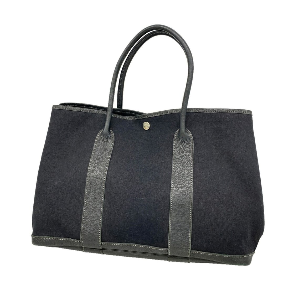 Hermes Garden PM Tote Bag, Toile Officier, Black, ?H stamp, Women's.: --- Catalog ---Category: SizeSize (HxWxD): 26cm x 36.5cm x 18cm / 10.23'' x 14.37'' x 7.08''Category: DesignType: Tote bagColor: BlackGender: WomenMaterial: Toile officier Hardware Color: SilverCatego
