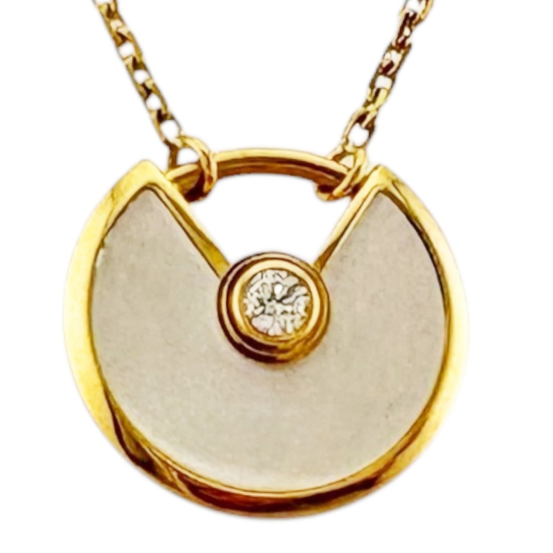Cartier Amulet Necklace, 18K Yellow Gold, Mother-of-Pearl, Women's, CARTIER: --- Catalog ---Category: SizePendant Size: 11mm x 11.5mm / 0.43'' x 0.45''Neck Circumference: 41 cm / 16.14''Category: DesignColor: GoldGender: WomenMaterial: Mother of pearl, Yellow gold (18K)Necklac